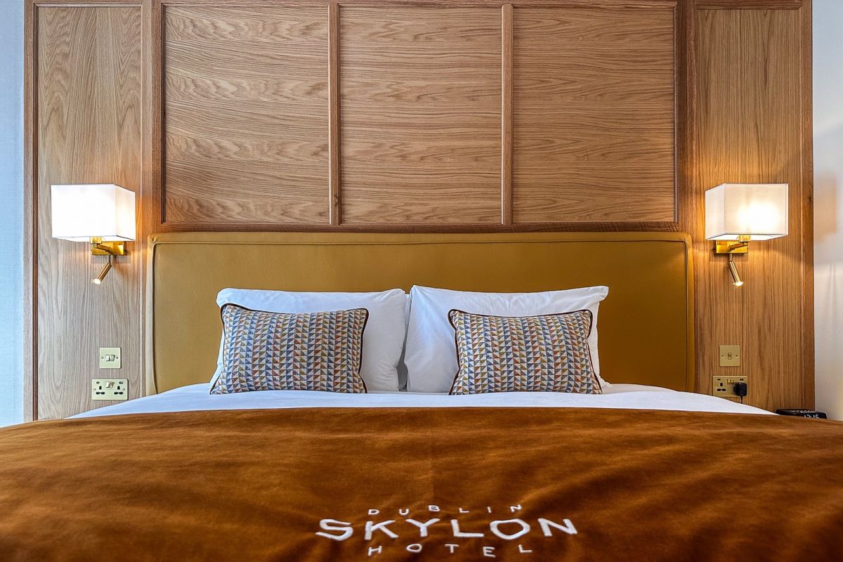 King zip room www.dublinskylonhotel.com_v2