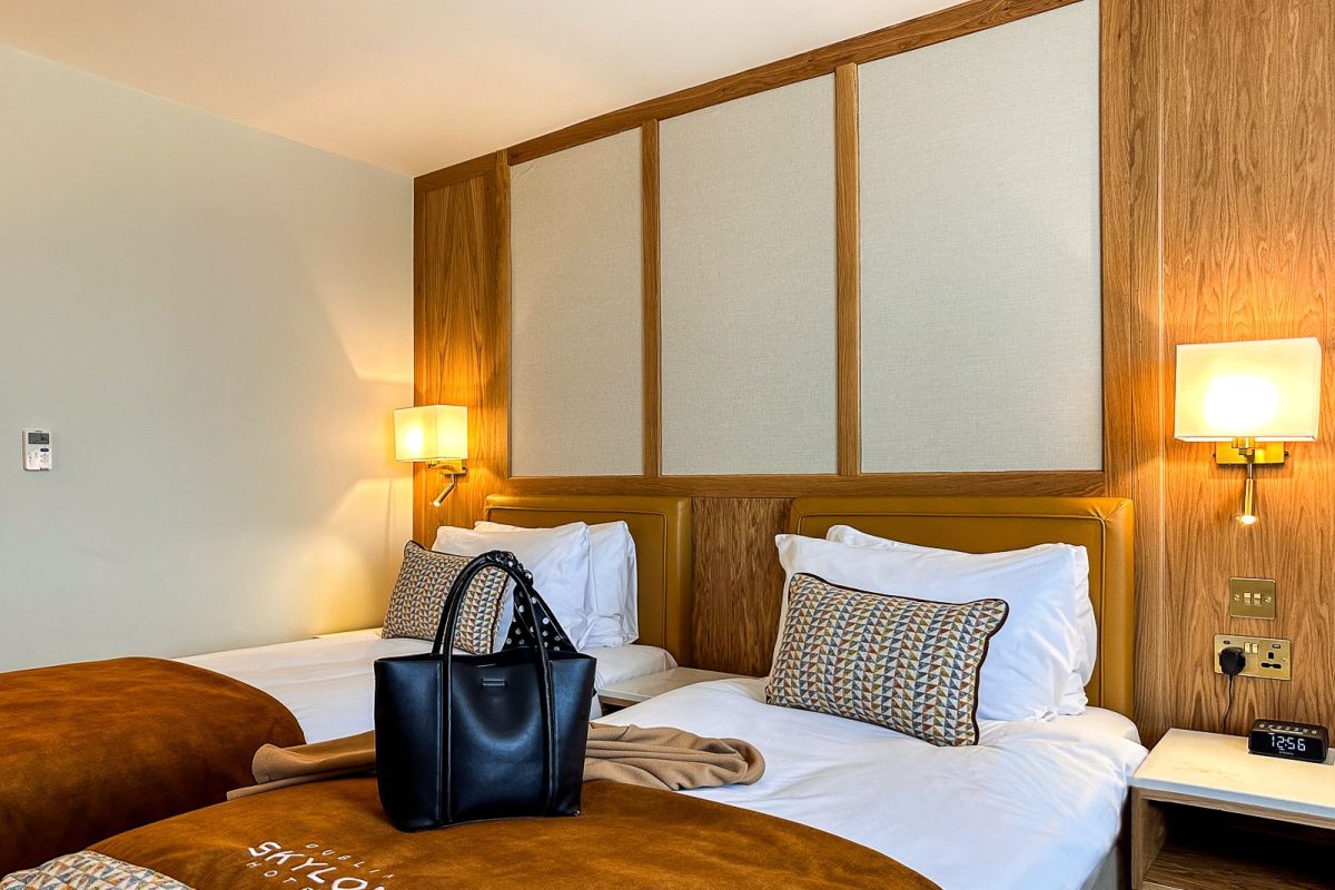 Zip room www.dublinskylonhotel.com_v2